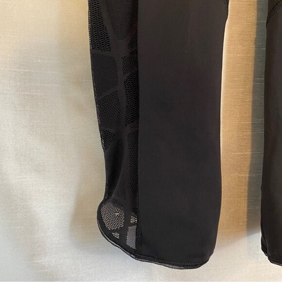 Lululemon Goal Crusher Crop Black  Size 4 - Picture 9 of 16